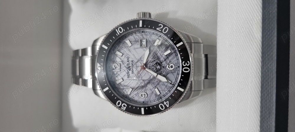 Vand ceas de mana Montblanc 1858 Iced Sea Automatic Date.