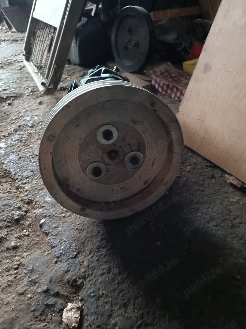 Reductor cu turatie si putere .