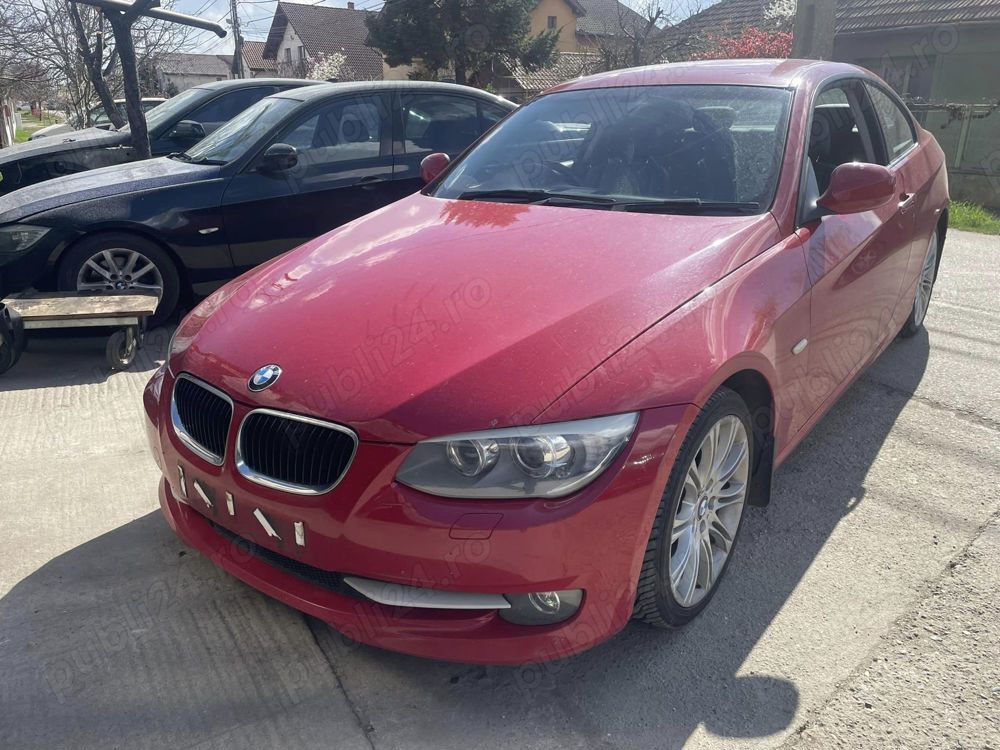 Dezmembrez BMW 320D 184CP E92