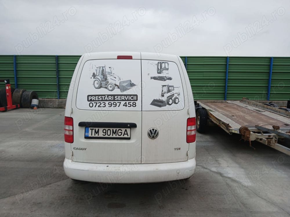 Vând Volkswagen Caddy