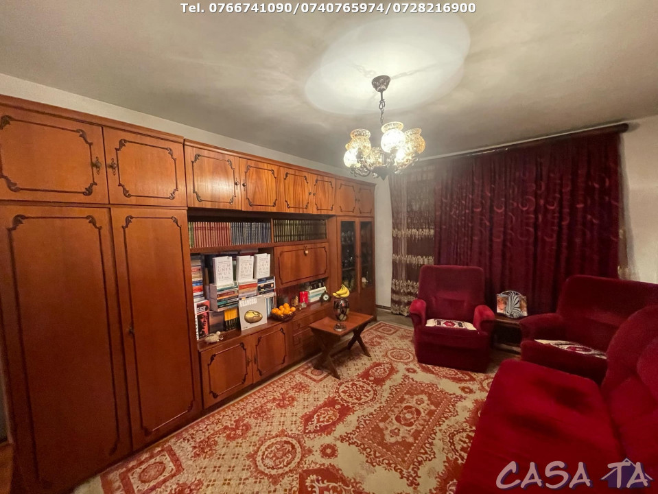 Apartament 3 Camere, Etaj 2, Strada Zambilelor