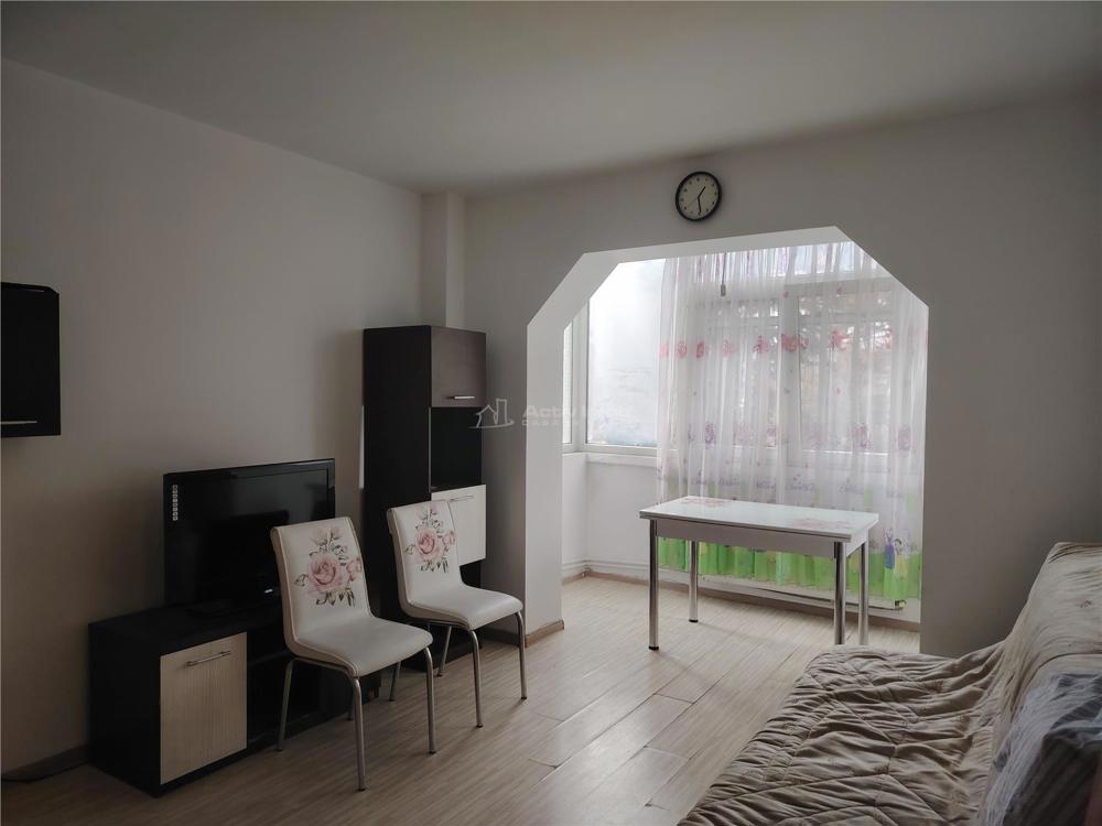 Apartament cu 3 camere, mobilat si utilat situat #238;n Ploiesti, cartier nord , Intr-o zona linist