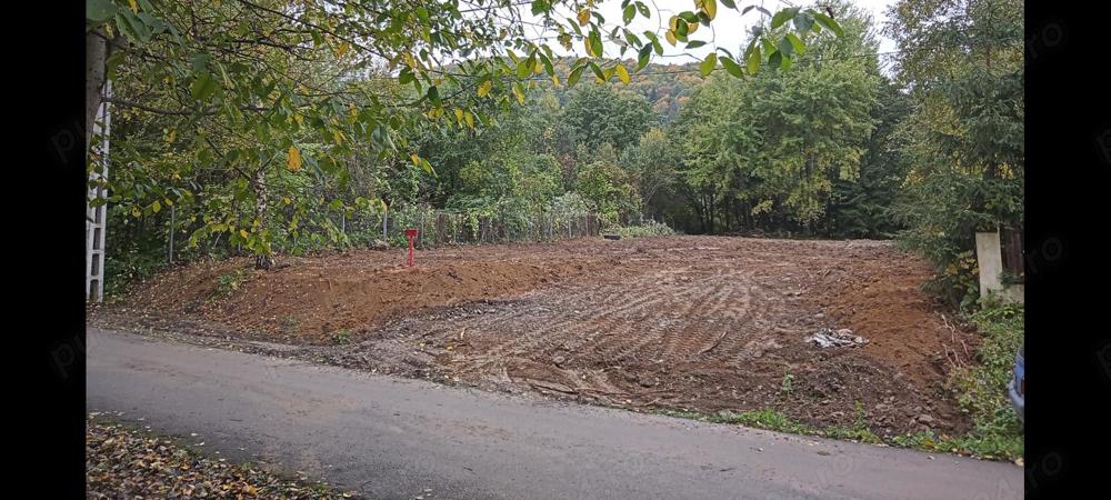 Teren de vânzare 1200mp, pozitia impecabila in toate punctele de vedere 