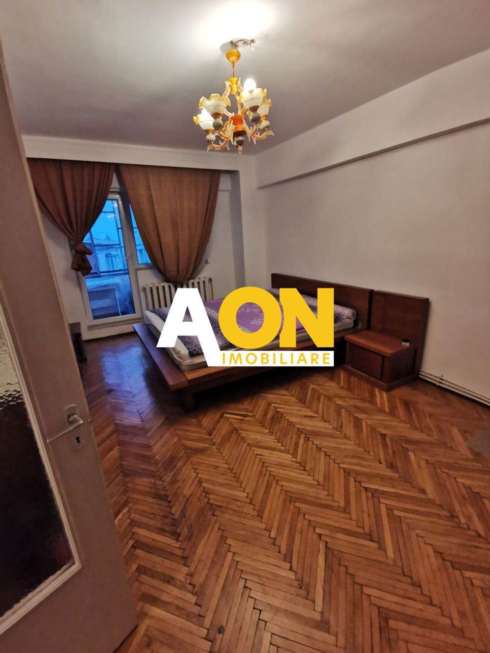 Apartament cu 3 Camere, Etaj Intermediar, Zona Parc Cetate