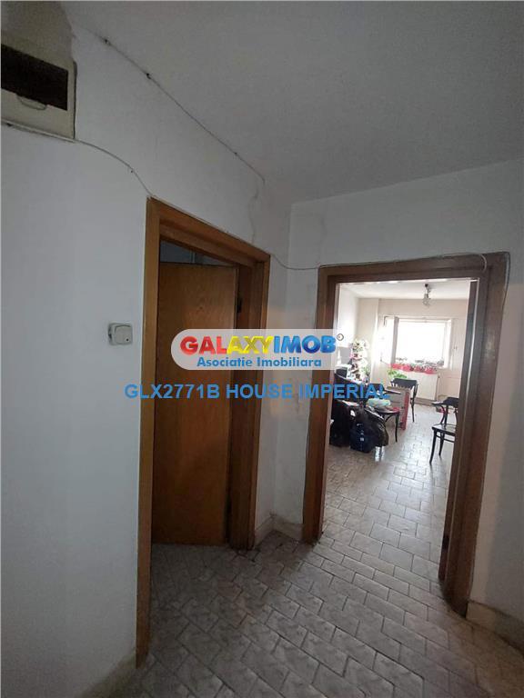 Apartament  3 camere intersectia Bld Tineretului-Calea Vacaresti