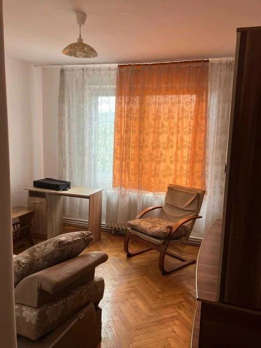 Tudor - Vanzare apartament 3 camere - Str. Muncii