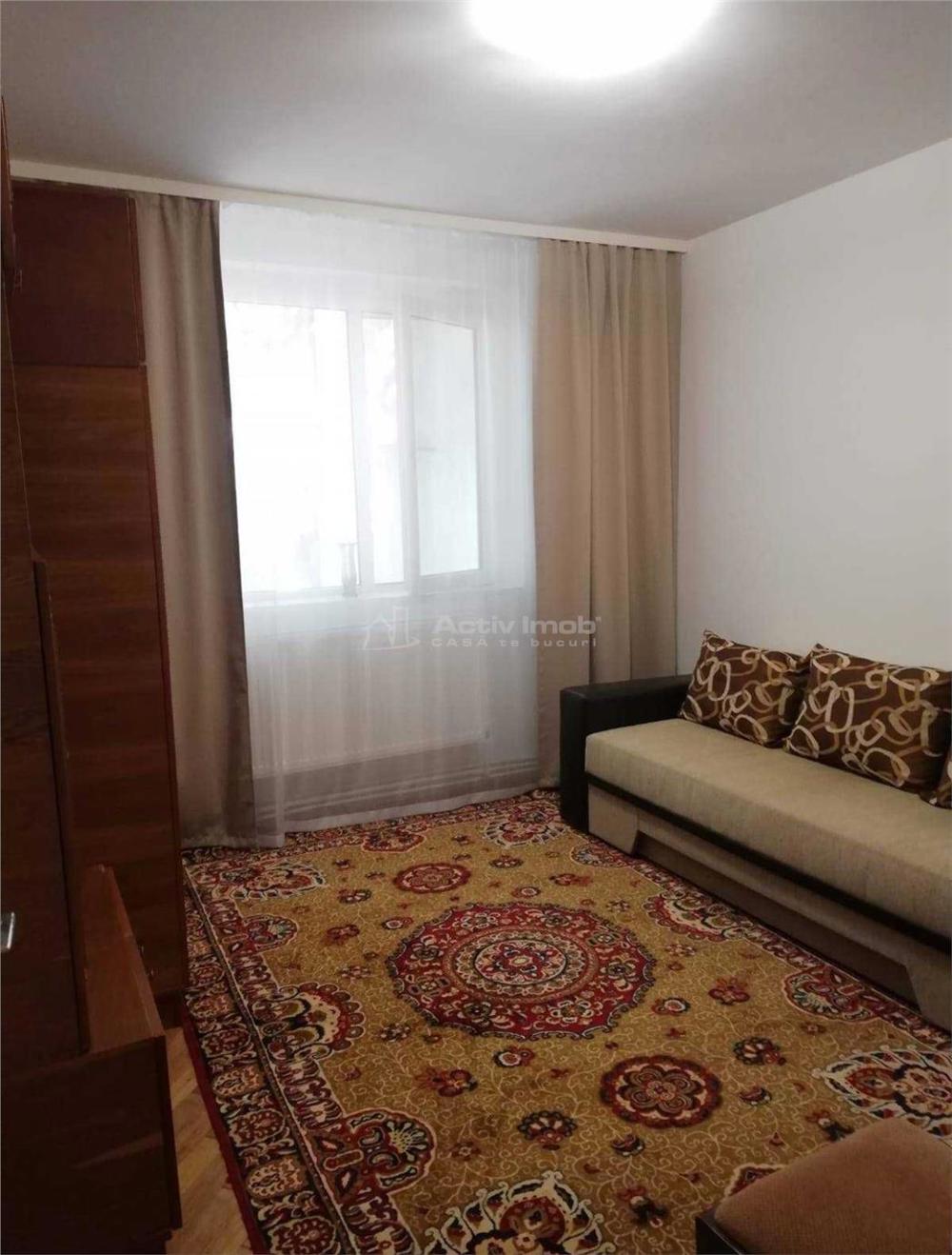 Apartament 2 cam. Tomis I decomandat