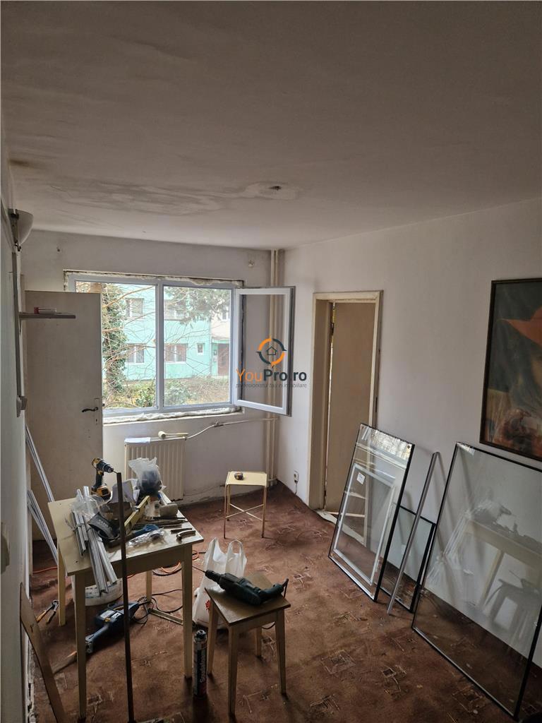 Apartament cu camere etaj 1 zona Sagului