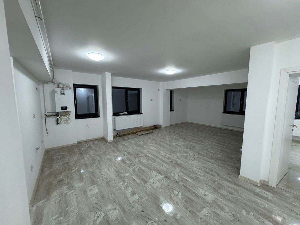 Apartament 3 camere cu 2 bai si 2 dressing-uri, Tomis Plus