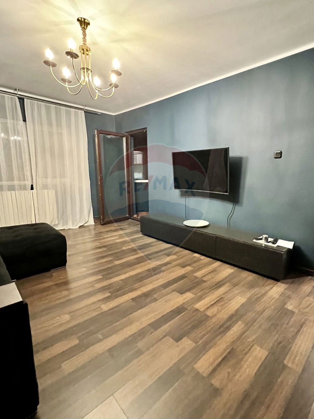 Apartament cu 2 camere de închiriat în zona Faleza Nord