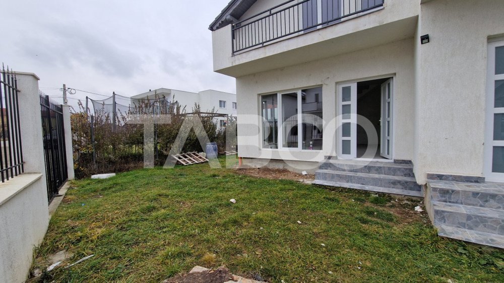 Casa de tip duplex de vanzare in Arhitectilor la stadiul de alb