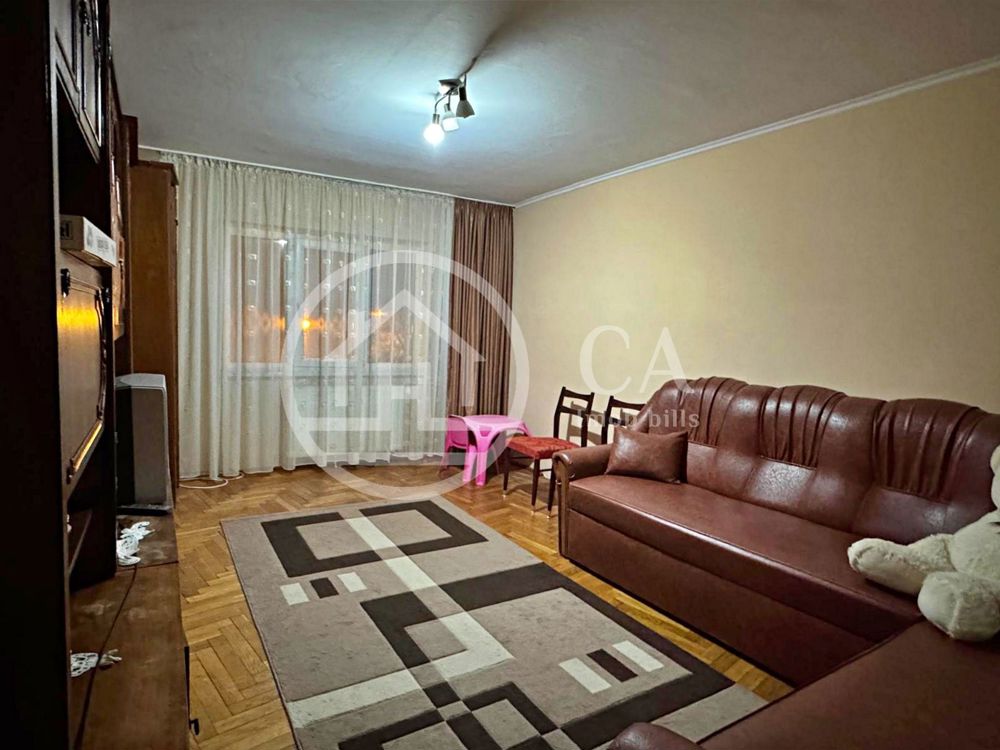 Apartament de vânzare cu 3 camere în zona Iosia , Oradea