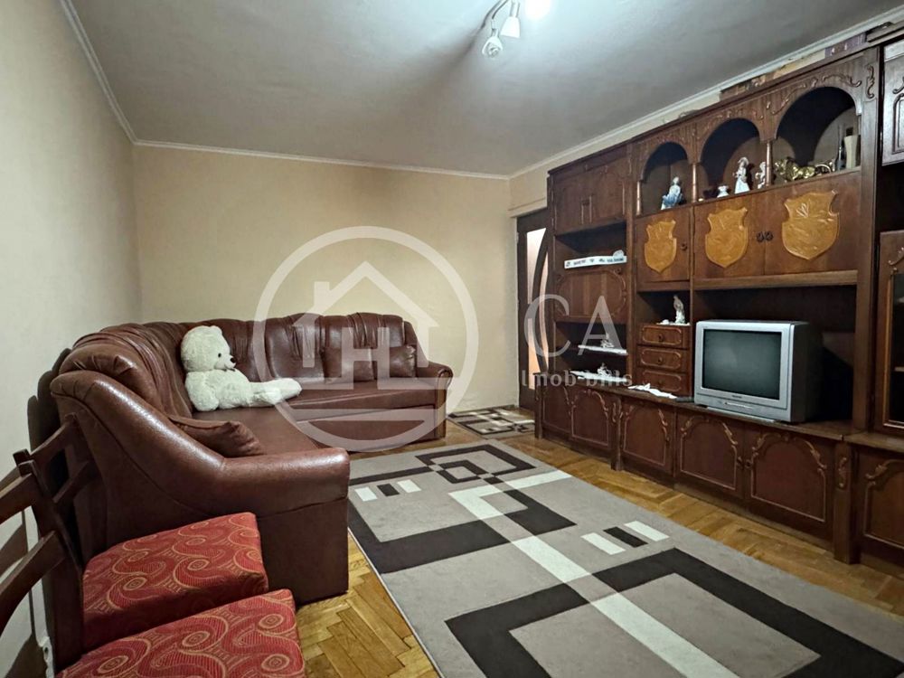 Apartament de vânzare cu 3 camere în zona Iosia , Oradea