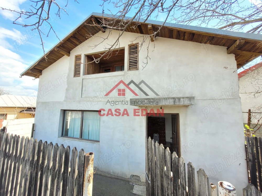Casa si hala in Baicoi--72.000e