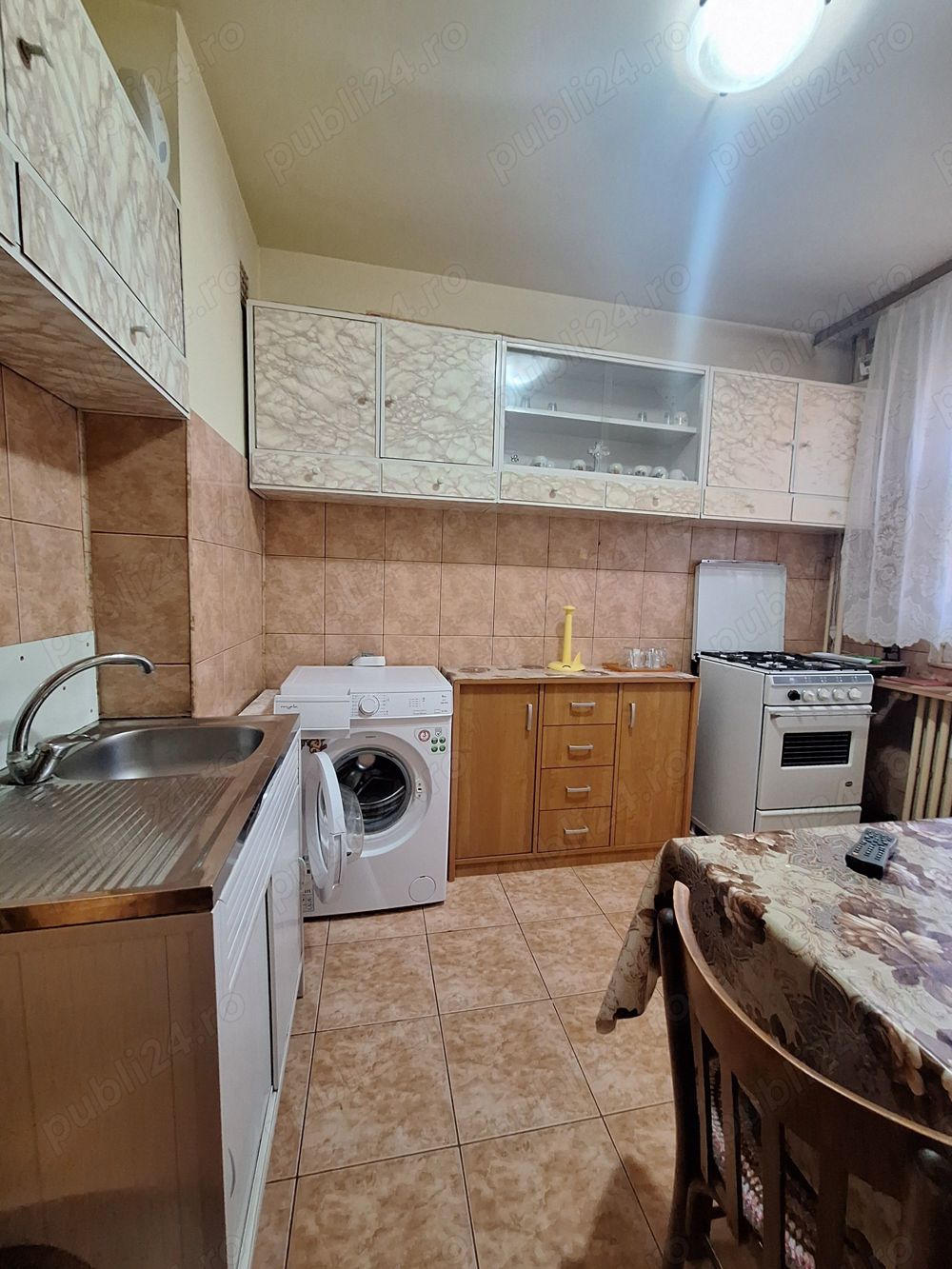 Apartament 2 camere, Brancoveanu - Restaurant "Nasu si Finu"