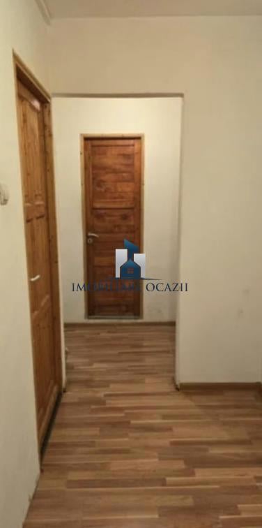 Vanzare Apartament 3 Camere Semidecomandat Giurgiului-Straja