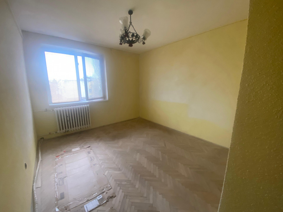 Tomis Nord - Ciresica - Apartament 3 camere decomandate de vânzare, 