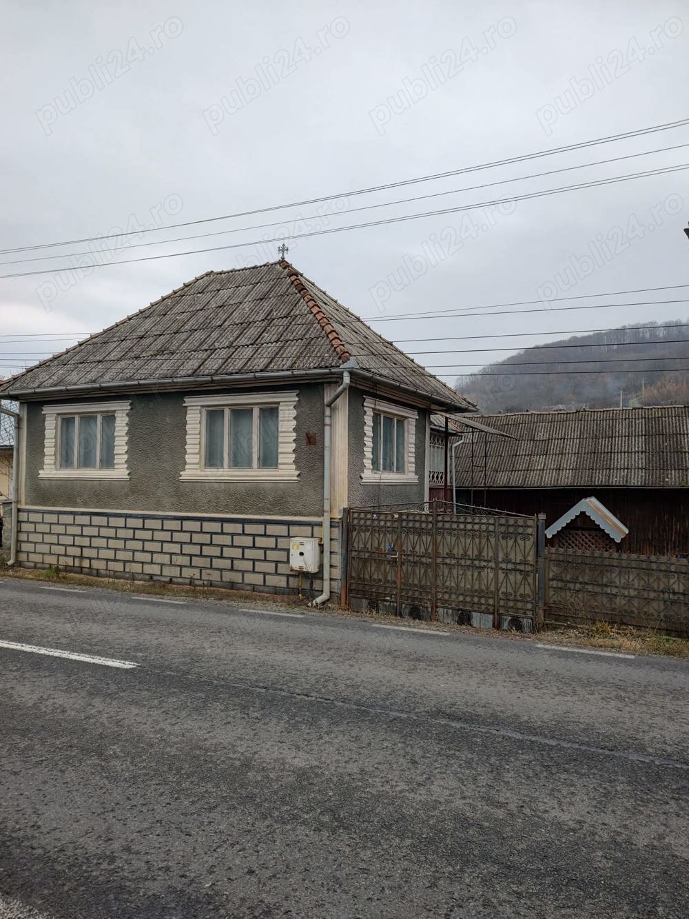 Vând casa in localitatea Liviu Rebreanu, jud. Bistrita-Nasaud