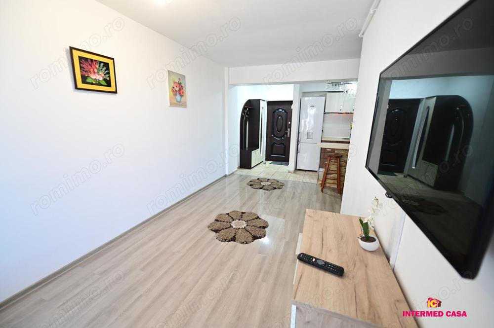 Apartament 2 cam zona Doamna Stanca