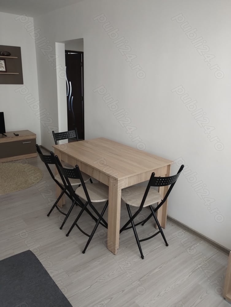 Apartament 4 camere et 2