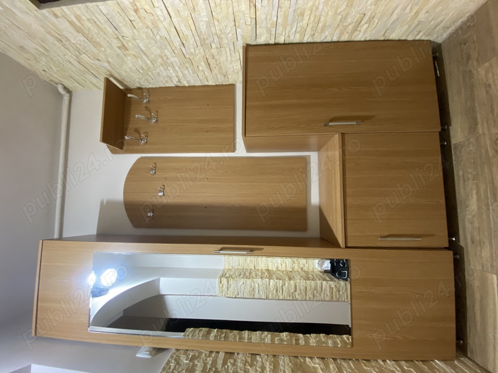 De vânzare mobilă hol 