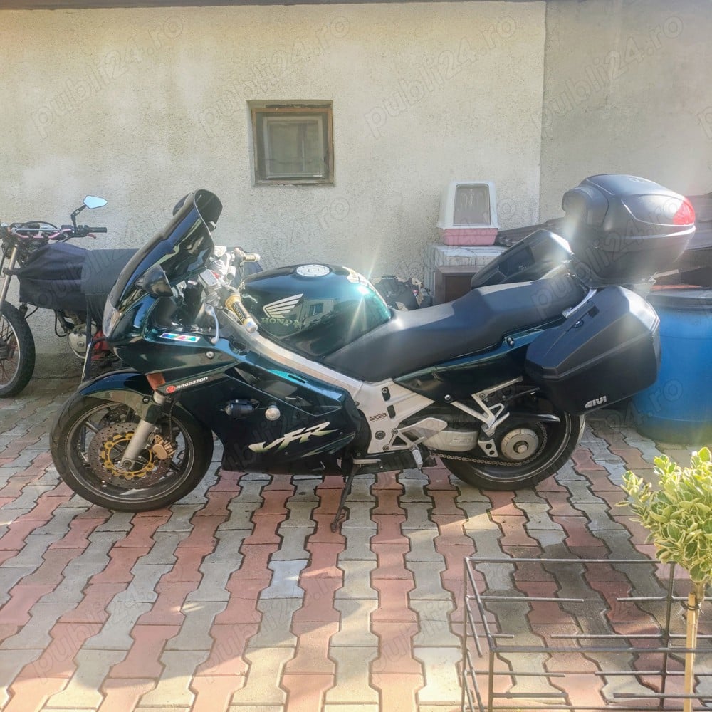 Honda vfr750