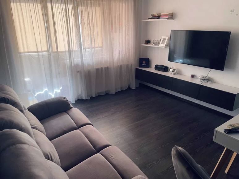 APARTAMENT METROU | VALEA IALOMITEI