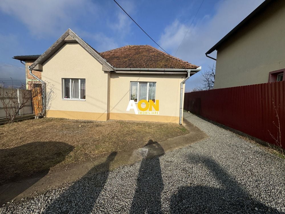 Casa 5 camere, zona Micesti, 900 mp teren, ideala pt doua familii