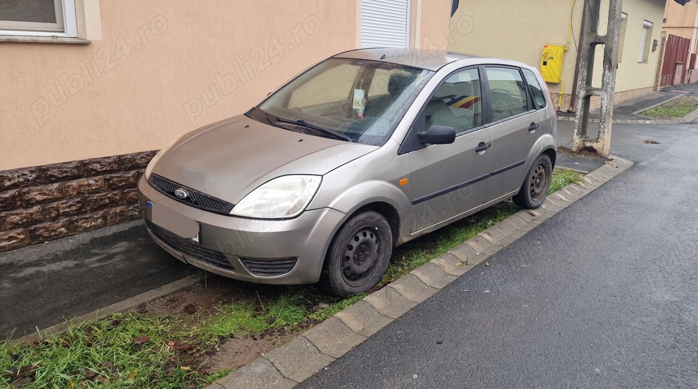 ford fiesta 1.3 benzina înmatriculat ro