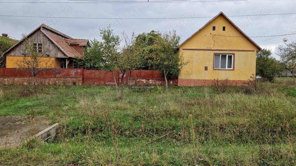 Se vând 2 case la Brestovat 