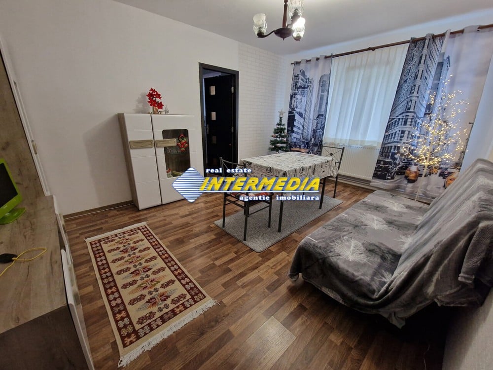 Apartament 2 camere de vanzare Alba Iulia  zona Cetate