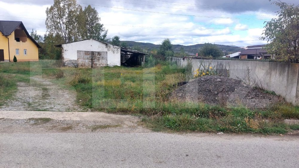 Teren intravilan, 14 arii, zona Nimigea de jos