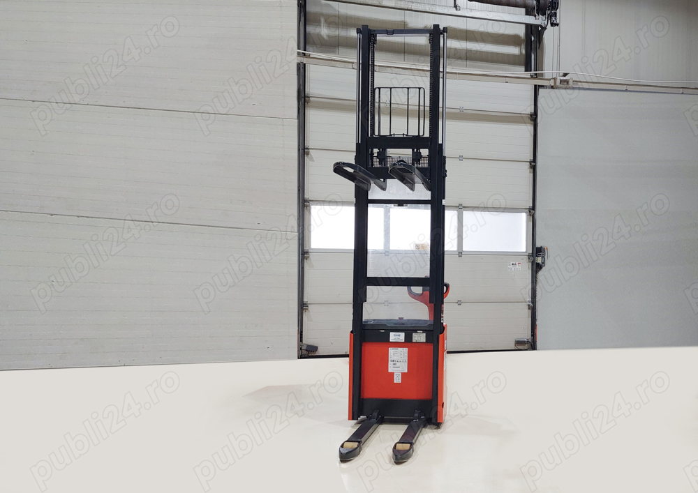 Stivuitor electric cu operator pietonal Linde L10 | Înălțimea ridicare 3824 mm | Capacitate 1400 kg