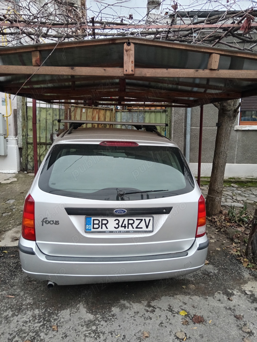 De vânzare ford focus an 2003