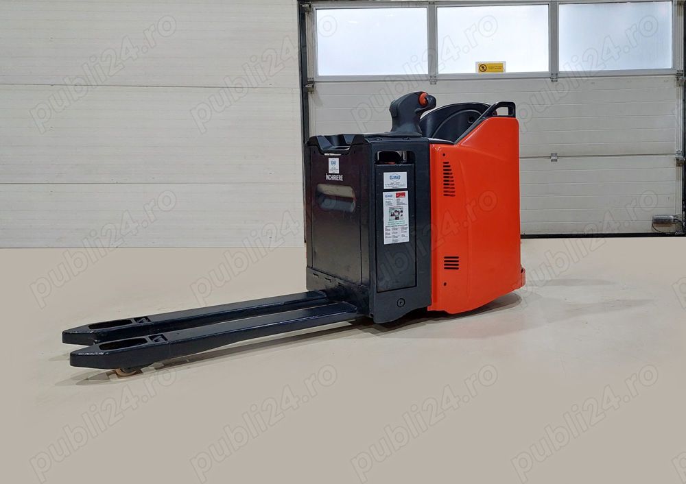 Stivuitor electric cu operator purtat Linde T20SP | Capacitate de încărcare  2000 kg