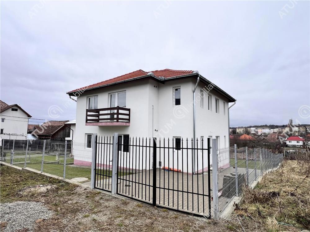 Casa individuala intabulata 7 camere 730 mp teren in Cisnadie