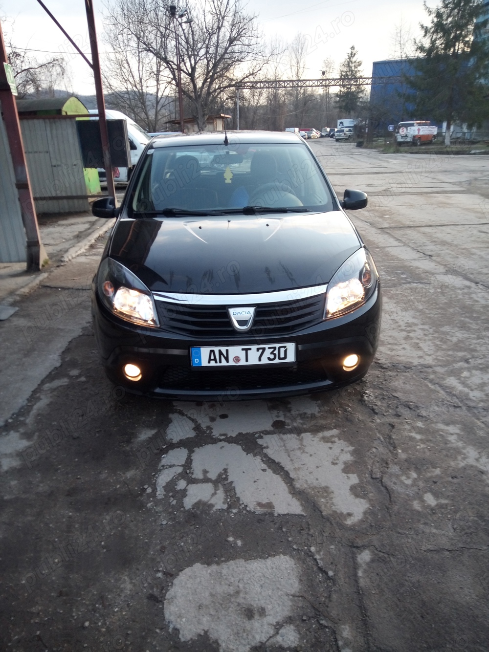 Dacia Sandero 12 benzina an 2012 euro 5