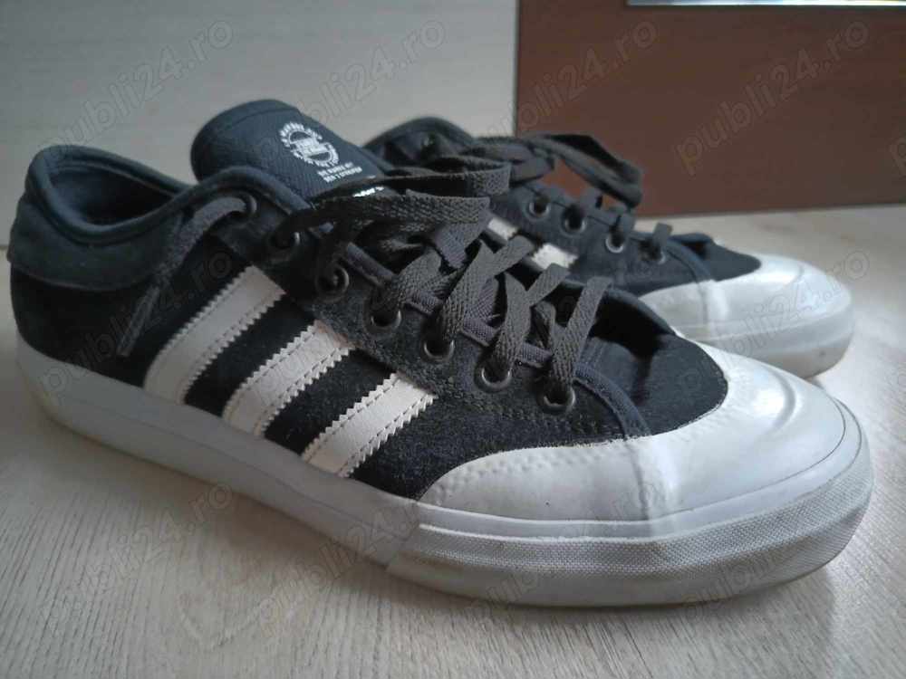  Adidas ORIGINALS Men's Matchcourt Adidas Skate Shoes Skateboarding Size 10 UK, 44.5 EU