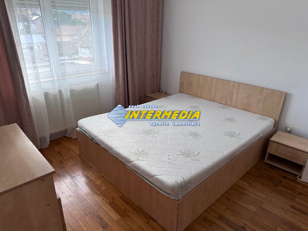 Apartament 2 camere mobilat de inchiriat  Alba Iulia Centru