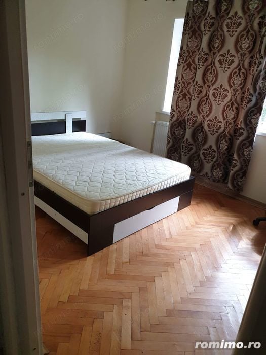 Apartament piata resita