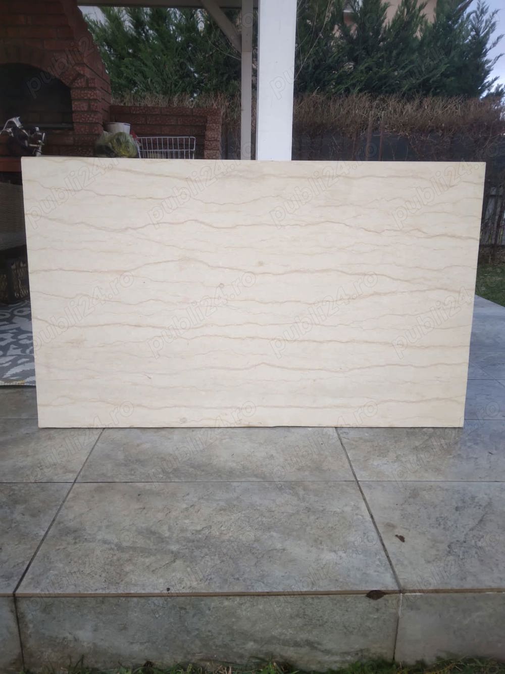 De vanzare blat de piatra.