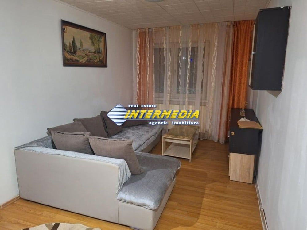 Apartament 3 camere de vanzare in Cetate mobilat utilat 