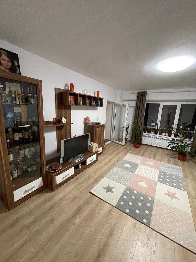 3 camere Basarabia, Costin Georgian, Metrou