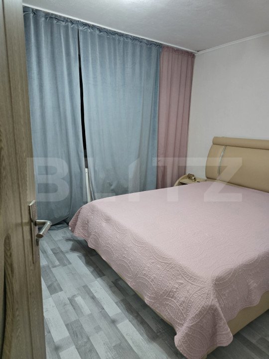 Apartament de vanzare cu 2 camere, 57 mp, zona Micro 16