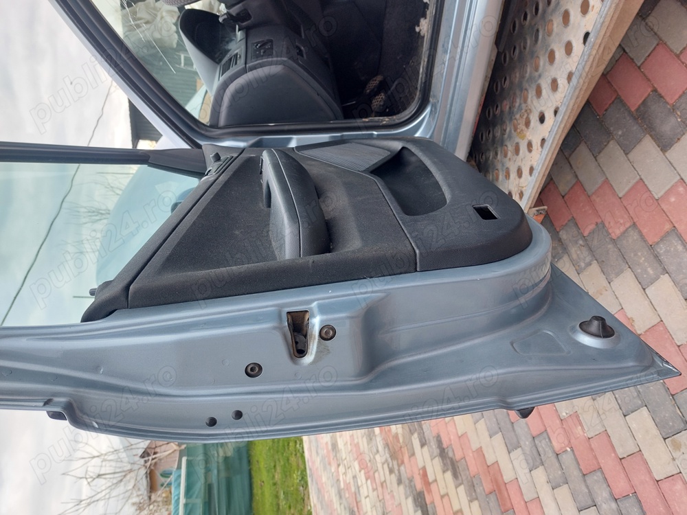 Usa fata stânga Skoda Fabia