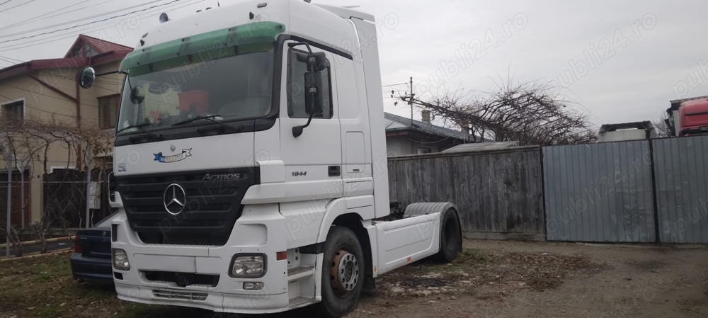 Mercedes Actros 1844