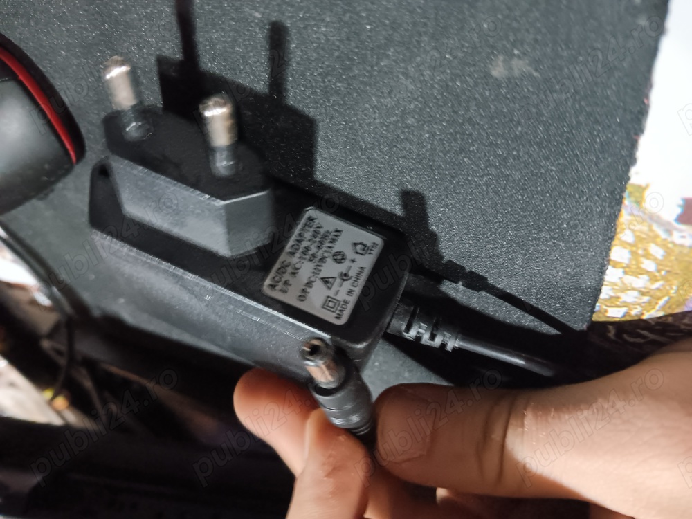 Alimentator 12V dc 1A 