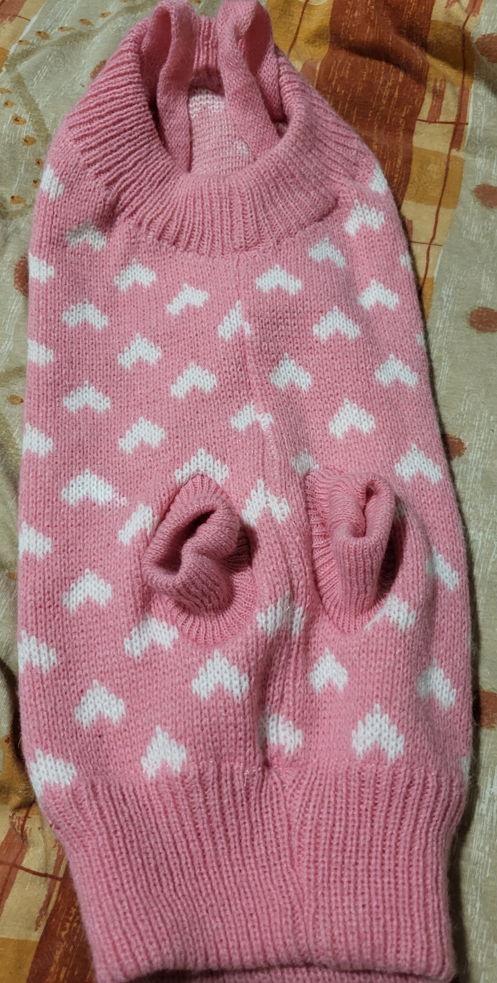 Vând pulover căței