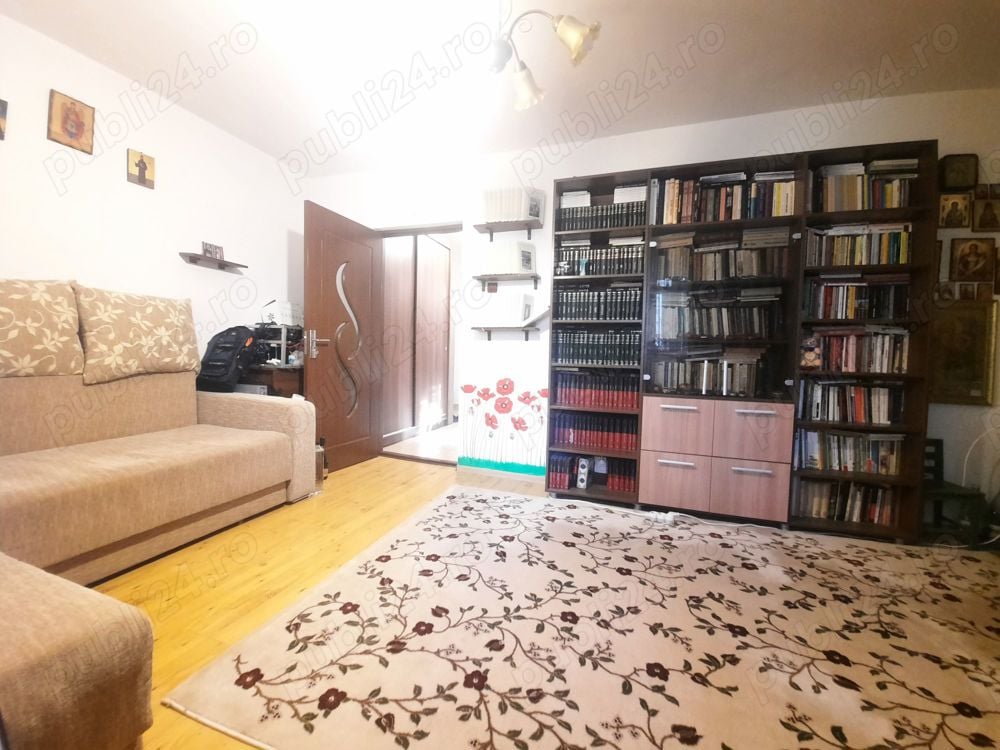  apartament cu 2 camere, rahova ,etaj 4 cu parcare