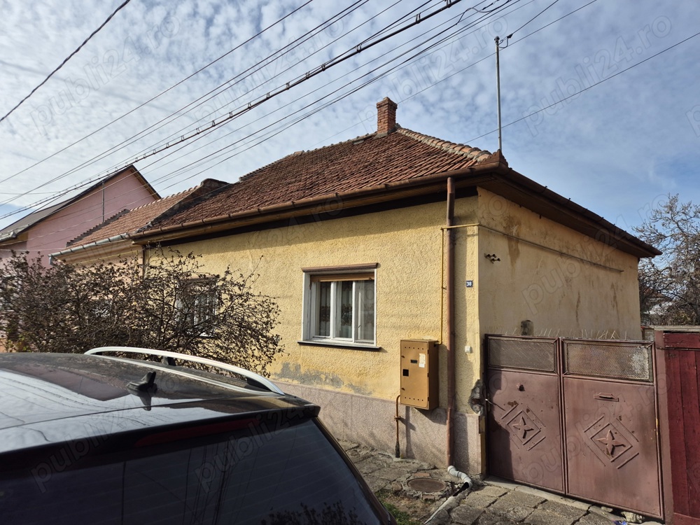 vand casa in arad cartieru parneava 